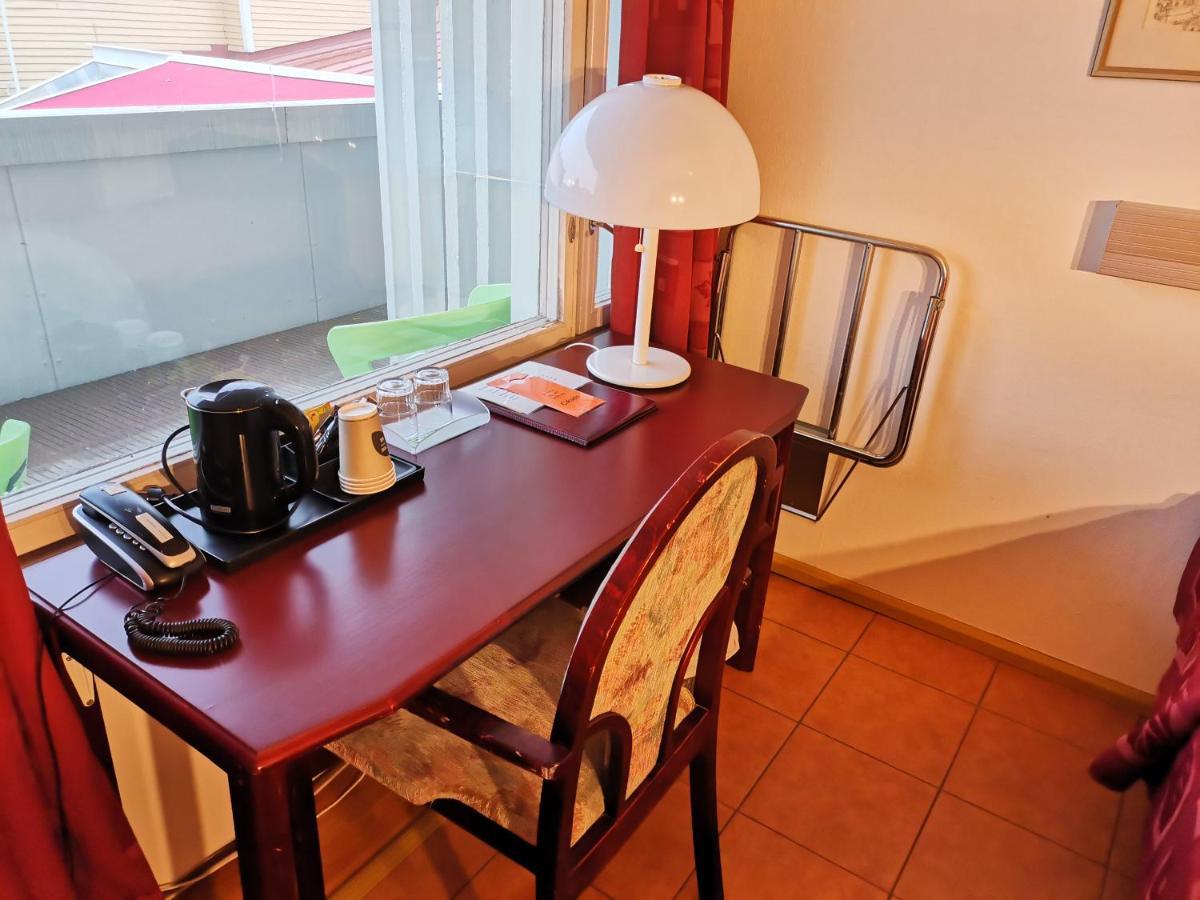 Hotel Cikada Mariehamn Esterno foto